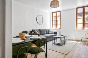 Lumineux T3 refait à neuf dans le Vieux Toulon